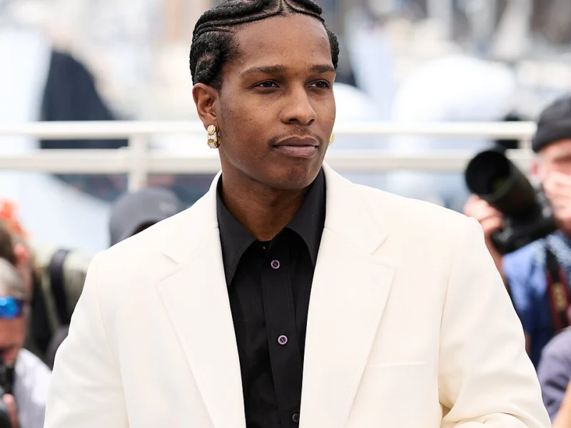 A$AP Rocky diz que não se sente inseguro por Rihanna ser mais rica: “Tenho orgulho da minha mulher”