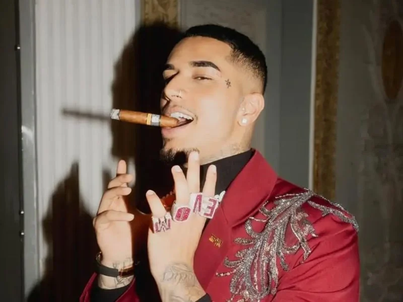 Veigh se torna rapper brasileiro com mais ouvintes mensais no Spotify